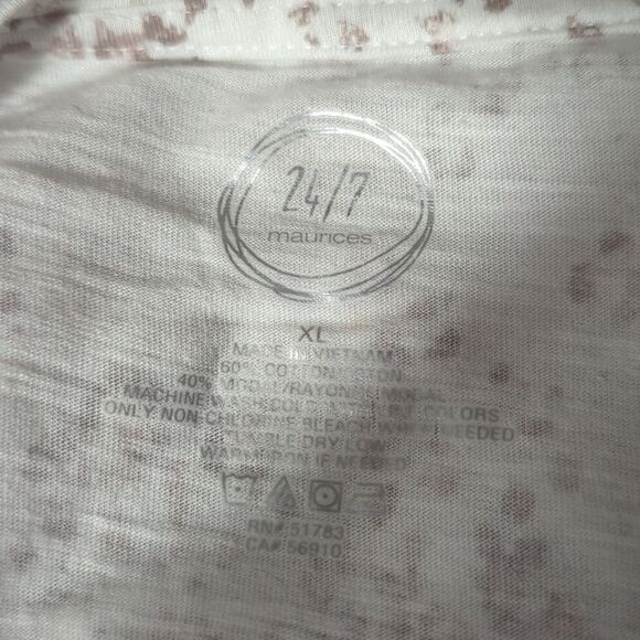 Maurices White Short Sleeve Shirt - Picture 5 of 6